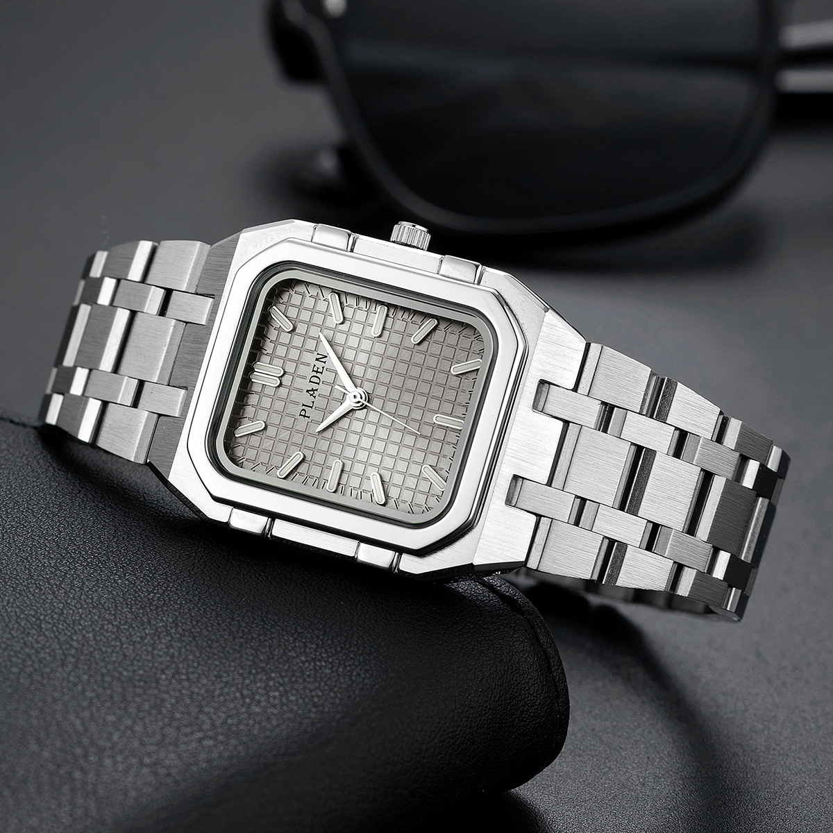 العلامة التجارية الفاخرة الأزر - مراجعة Smartwatch Watches For Men Brands وسعره